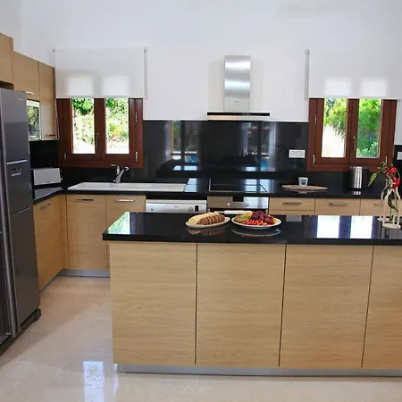 Aphrodite Hills Superior Villas Superior 0368 Air Conditioning 3 Bedrooms Vilă *